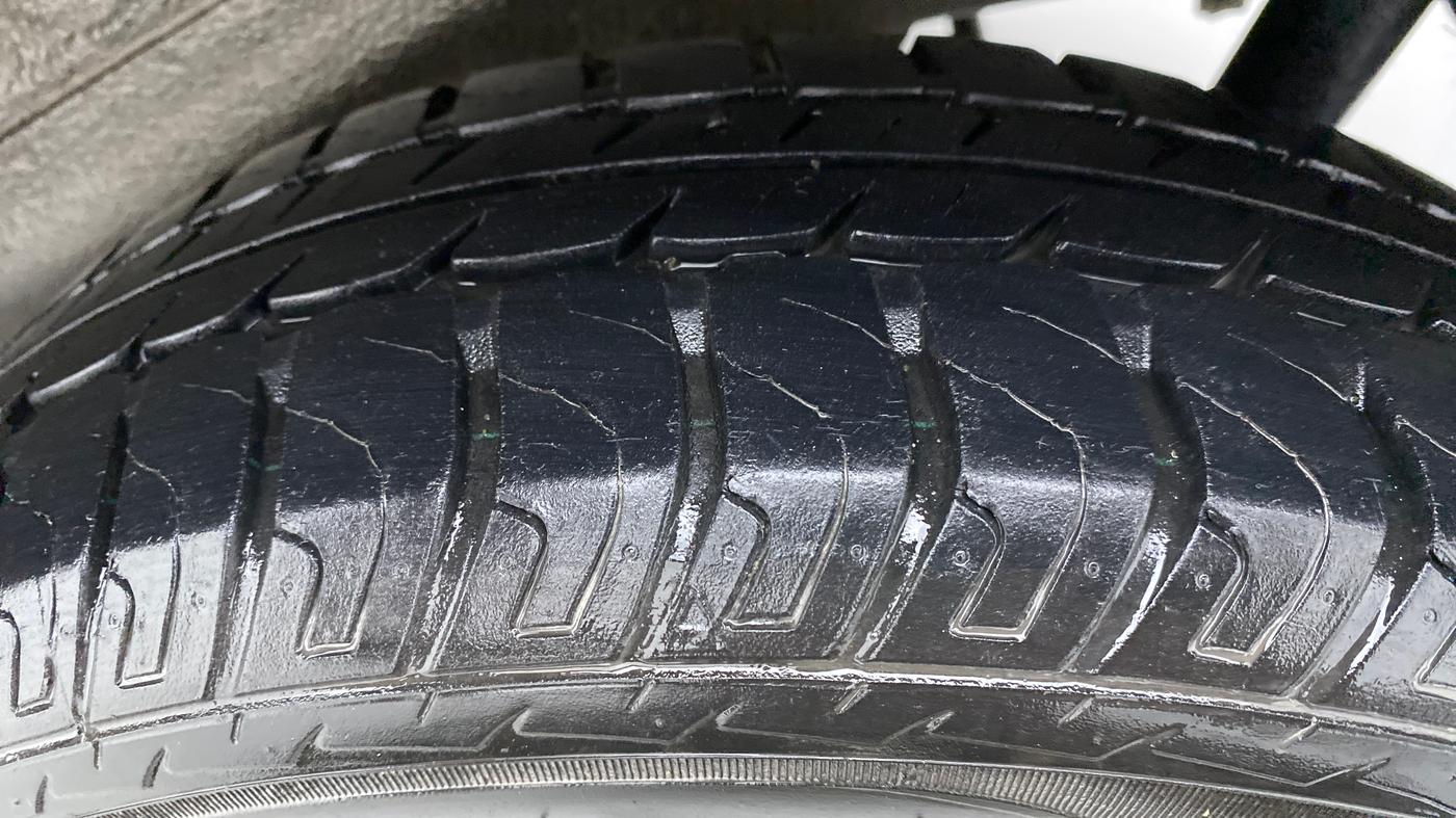 2018 Maruti Wagon R 1.0 VXI AMT, Petrol, Automatic, 21,323 km, Left Rear Tyre Tread