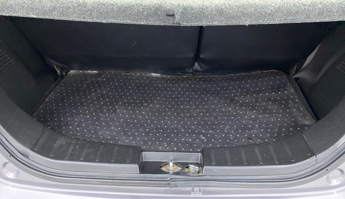 2018 Maruti Wagon R 1.0 VXI AMT, Petrol, Automatic, 21,323 km, Boot Inside