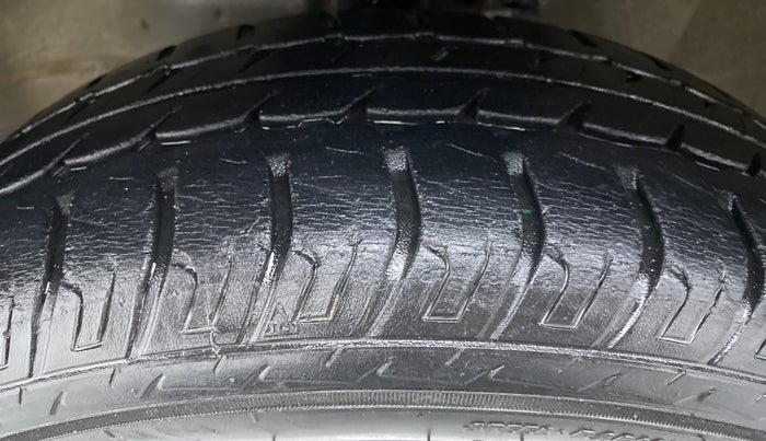 2018 Maruti Wagon R 1.0 VXI AMT, Petrol, Automatic, 21,323 km, Left Front Tyre Tread