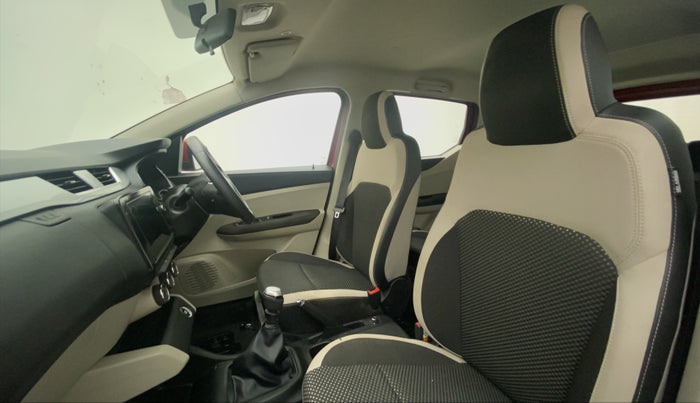 2019 Renault TRIBER RXZ, Petrol, Manual, 32,435 km, Right Side Front Door Cabin