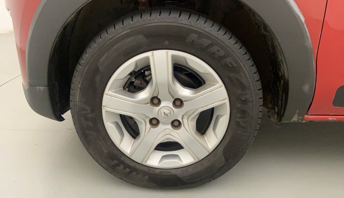 2019 Renault TRIBER RXZ, Petrol, Manual, 32,435 km, Left Front Wheel