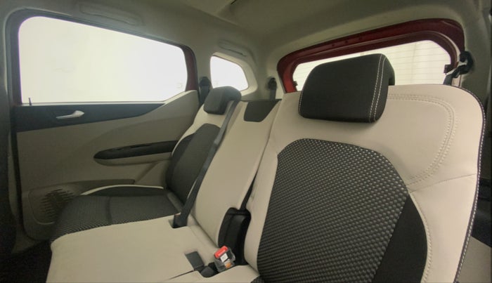 2019 Renault TRIBER RXZ, Petrol, Manual, 32,435 km, Right Side Rear Door Cabin