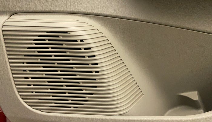 2019 Renault TRIBER RXZ, Petrol, Manual, 32,435 km, Speaker