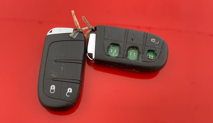 2019 Jeep Compass LIMITED PLUS DIESEL, Diesel, Manual, 1,04,275 km, Key Close Up