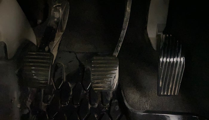 2019 Jeep Compass LIMITED PLUS DIESEL, Diesel, Manual, 1,04,275 km, Pedals