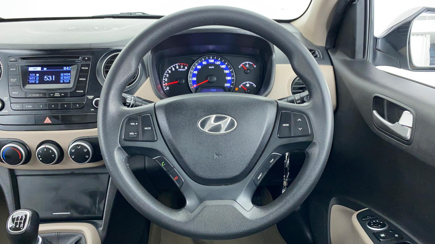 2015 Hyundai Xcent S 1.2, Petrol, Manual, 47,485 km, Steering Wheel Close Up