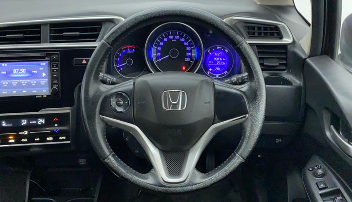 2017 Honda Jazz 1.5L I-DTEC VX, Diesel, Manual, 50,761 km, Steering Wheel Close Up