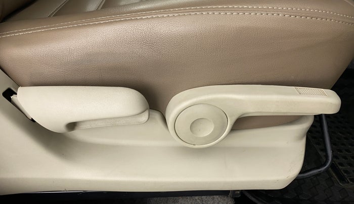 2018 Maruti Celerio ZXI OPT, Petrol, Manual, 73,319 km, Driver Side Adjustment Panel