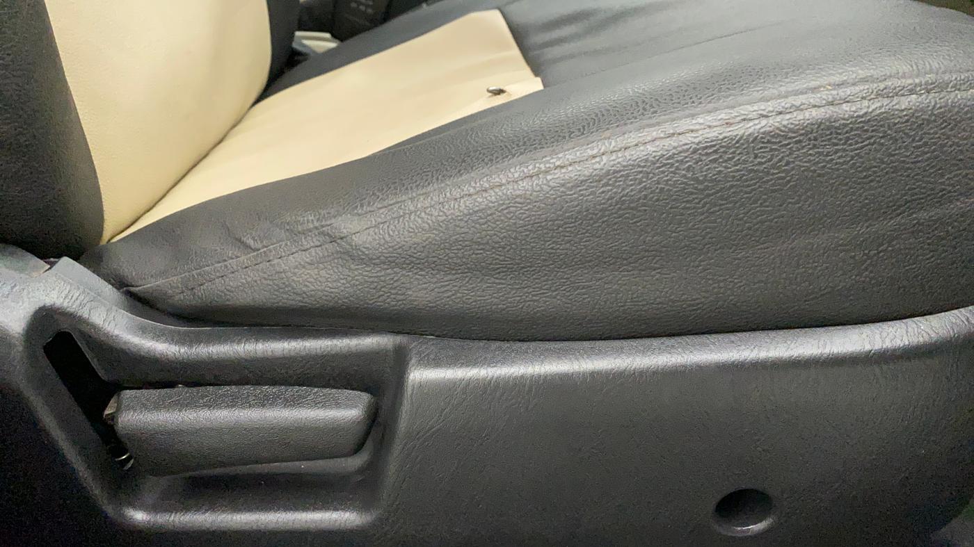 2021 Maruti Alto VXI, Petrol, Manual, 6,817 km, Driver Side Adjustment Panel