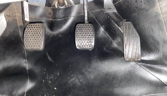 2021 Maruti Alto VXI, Petrol, Manual, 6,817 km, Pedals
