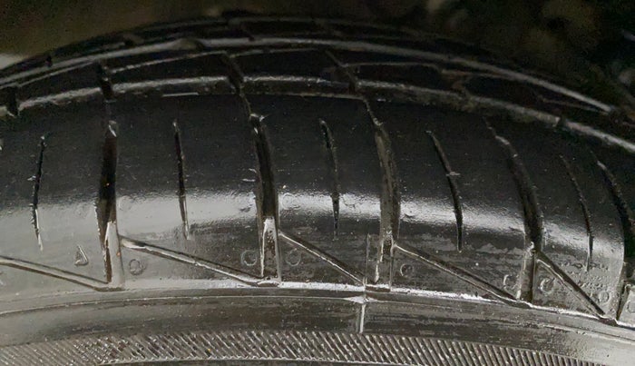 2021 Maruti Alto VXI, Petrol, Manual, 6,817 km, Right Rear Tyre Tread