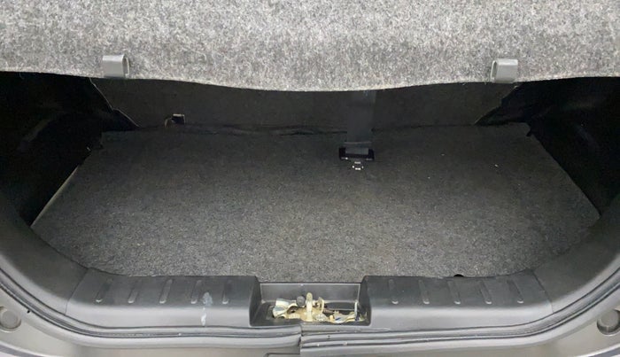 2021 Maruti Alto VXI, Petrol, Manual, 6,817 km, Boot Inside