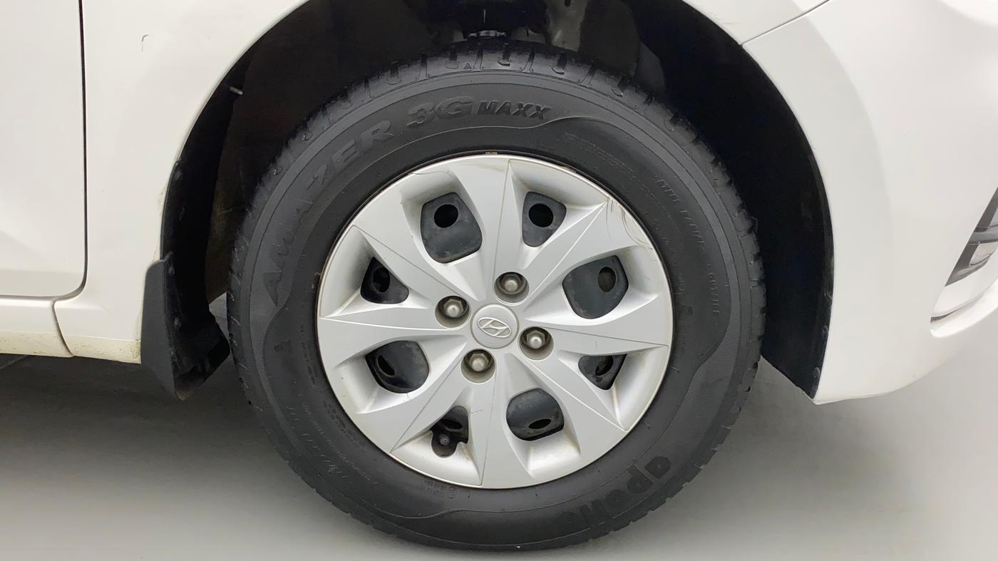2018 Hyundai Elite i20 SPORTZ 1.2, Petrol, Manual, 61,300 km, Right Front Wheel