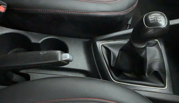 2018 Hyundai Elite i20 SPORTZ 1.2, Petrol, Manual, 61,300 km, Gear Lever