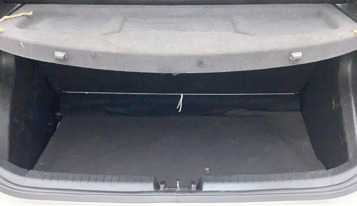 2018 Hyundai Elite i20 SPORTZ 1.2, Petrol, Manual, 61,300 km, Boot Inside