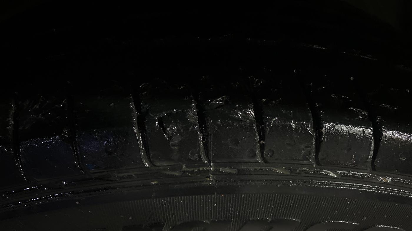2020 MG HECTOR SHARP 1.5 DCT PETROL DUAL TONE, Petrol, Automatic, 38,889 km, Left Front Tyre Tread