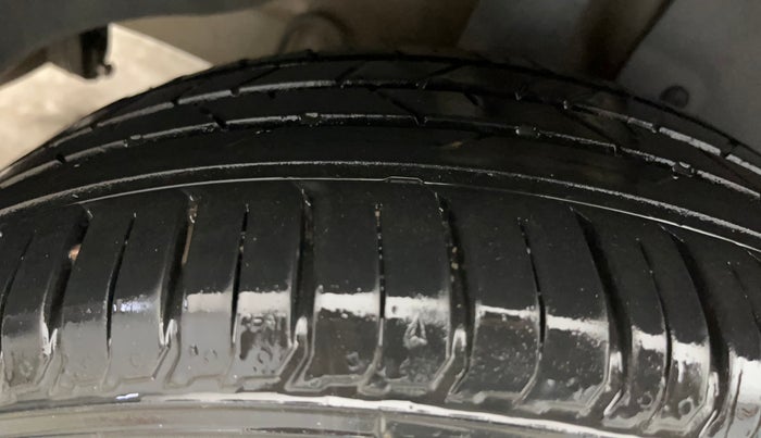 2017 Hyundai Creta E PLUS 1.6 PETROL, Petrol, Manual, 77,237 km, Right Rear Tyre Tread