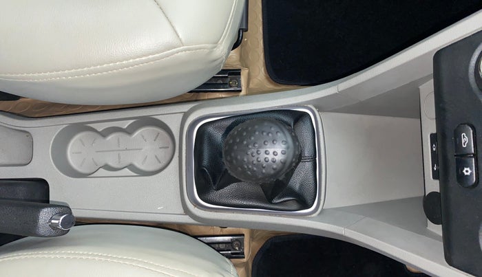 2017 Tata Tiago XT PETROL, Petrol, Manual, 26,993 km, Gear Lever