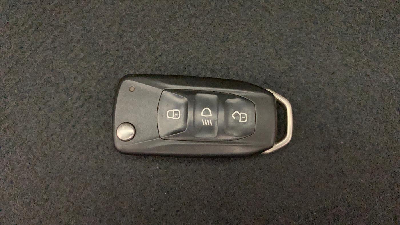 2017 Tata Tiago XT PETROL, Petrol, Manual, 26,993 km, Key Close Up
