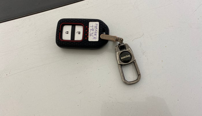 2021 Honda Jazz 1.2L I-VTEC VX CVT, Petrol, Automatic, 1,02,865 km, Key Close Up