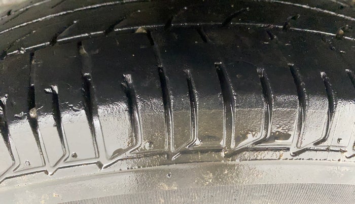 2018 Tata Tiago XE PETROL, Petrol, Manual, 39,718 km, Left Rear Tyre Tread