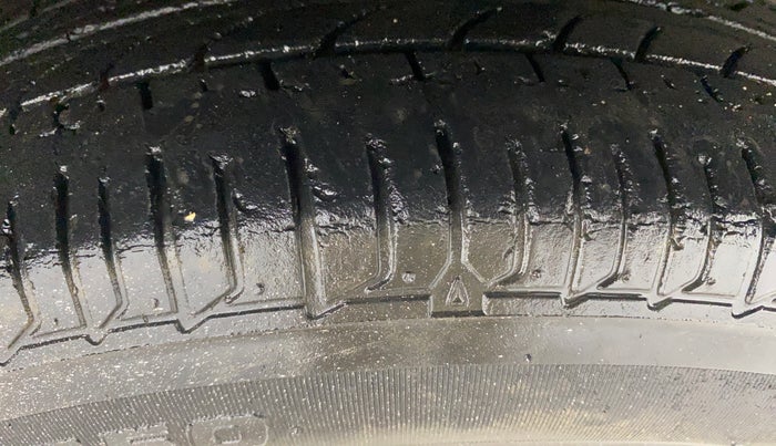 2018 Tata Tiago XE PETROL, Petrol, Manual, 39,718 km, Right Front Tyre Tread