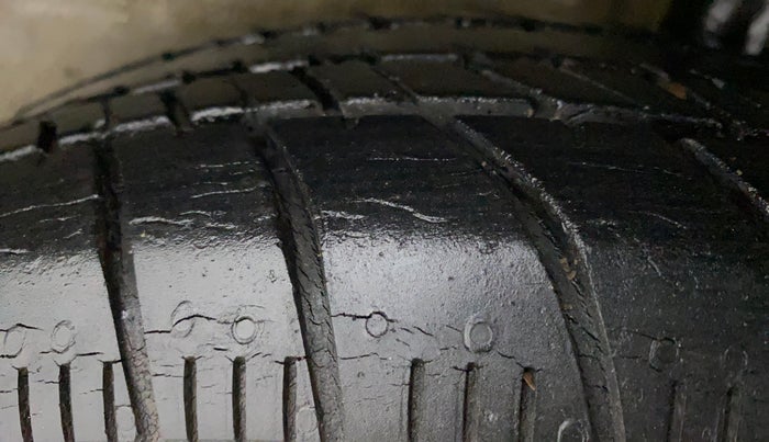 2015 Maruti Celerio ZXI AMT, Petrol, Automatic, 18,966 km, Left Rear Tyre Tread