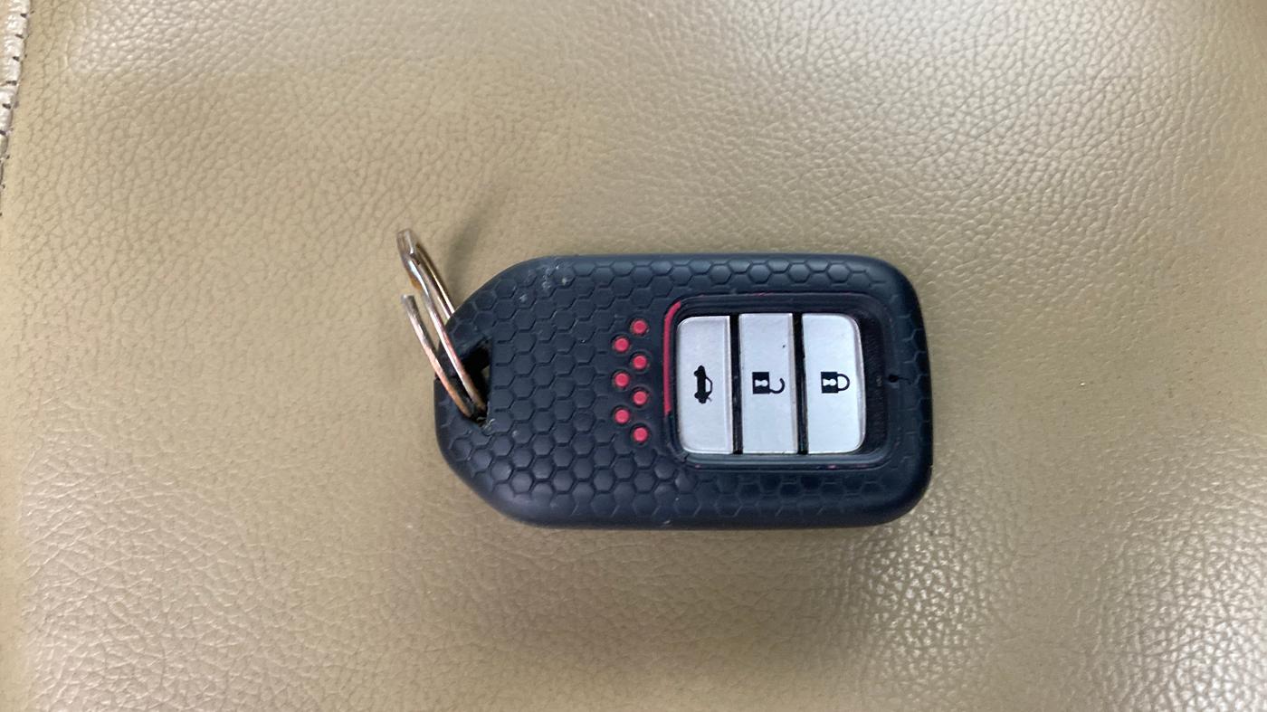 2019 Honda City 1.5L I-VTEC V MT, Petrol, Manual, 1,11,626 km, Key Close Up