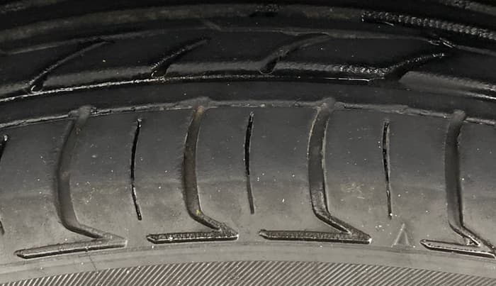 2019 Honda City 1.5L I-VTEC V MT, Petrol, Manual, 1,11,626 km, Left Front Tyre Tread