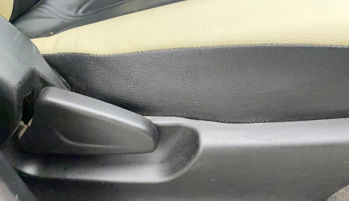 2018 Datsun Redi Go T (O), Petrol, Manual, 71,482 km, Driver Side Adjustment Panel
