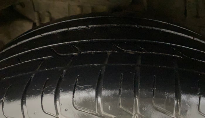 2021 Tata NEXON XZ PLUS (O) PETROL DUAL TONE, Petrol, Manual, 53,304 km, Right Rear Tyre Tread