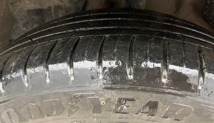 2022 MG HECTOR SHARP 1.5 PETROL CVT, Petrol, Automatic, 20,188 km, Left Front Tyre Tread