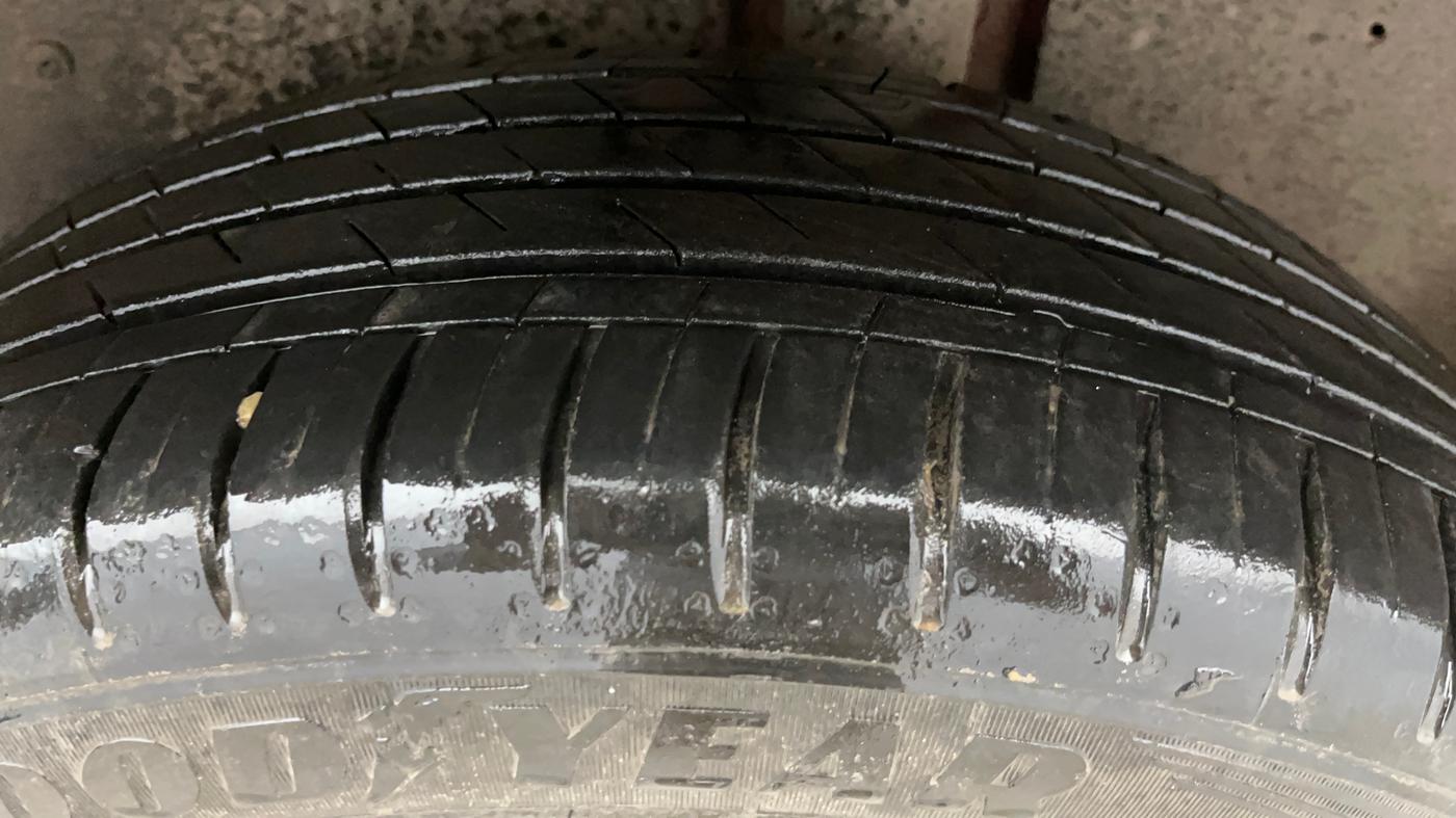 2022 MG HECTOR SHARP 1.5 PETROL CVT, Petrol, Automatic, 20,213 km, Left Rear Tyre Tread