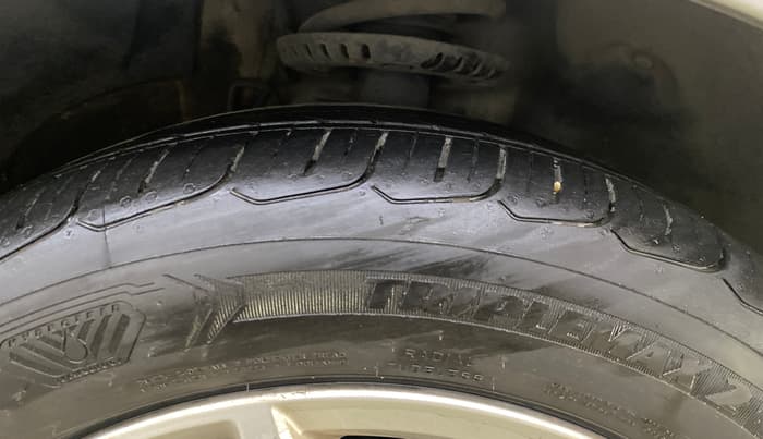 2019 Skoda Rapid STYLE 1.6 MPI, Petrol, Manual, 50,669 km, Right Front Tyre Tread