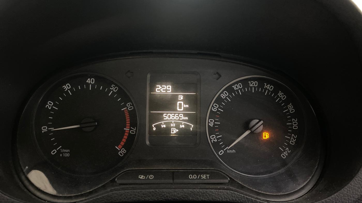 2019 Skoda Rapid STYLE 1.6 MPI, Petrol, Manual, 50,669 km, Odometer Image