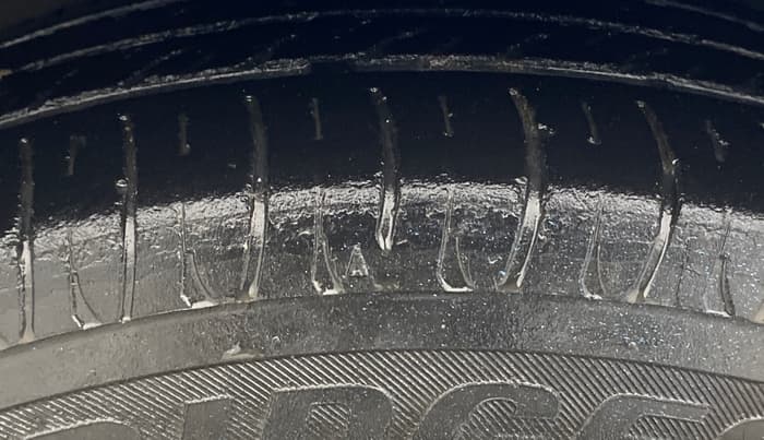 2016 Maruti Celerio ZXI AMT, Petrol, Automatic, 26,862 km, Left Front Tyre Tread