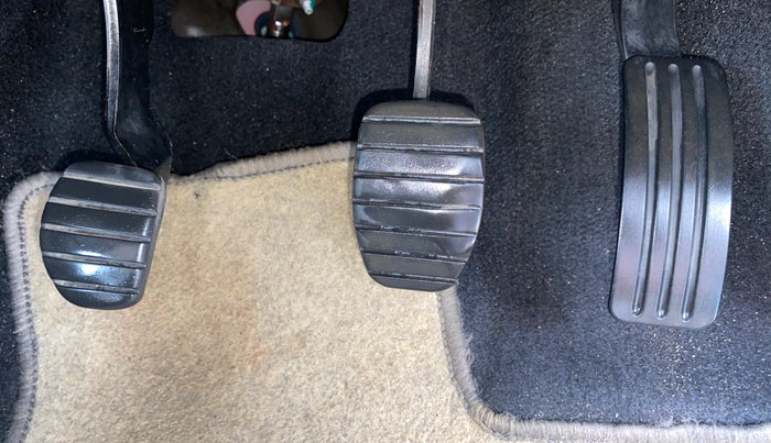 2015 Renault Duster RXL PETROL, Petrol, Manual, 52,802 km, Pedals