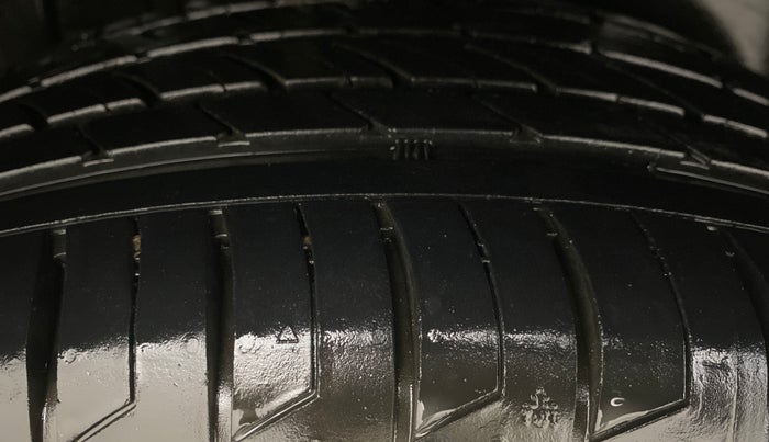 2021 Maruti S Cross ZETA 1.5, Petrol, Manual, 80,803 km, Right Rear Tyre Tread