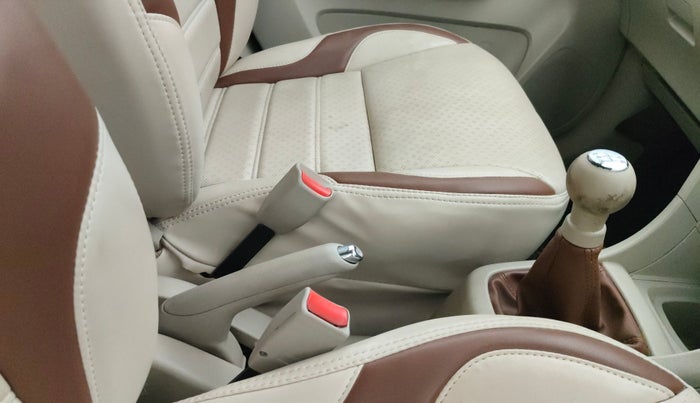 2017 Maruti Ertiga VXI CNG, CNG, Manual, 68,349 km, Gear Lever