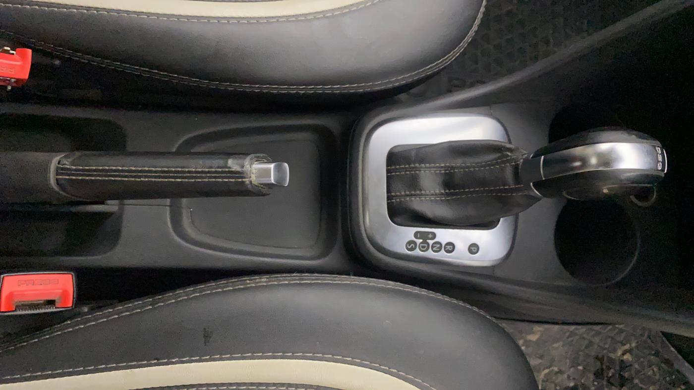 2013 Volkswagen Polo GT TSI AT, Petrol, Automatic, 99,849 km, Gear Lever