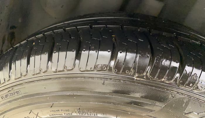 2013 Volkswagen Polo GT TSI AT, Petrol, Automatic, 99,913 km, Right Rear Tyre Tread