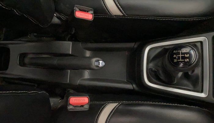 2019 Maruti Swift VXI, Petrol, Manual, 28,126 km, Gear Lever