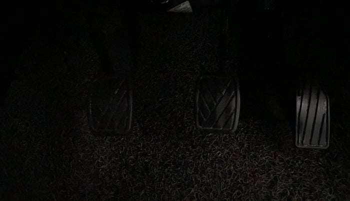 2019 Maruti Swift VXI, Petrol, Manual, 28,126 km, Pedals