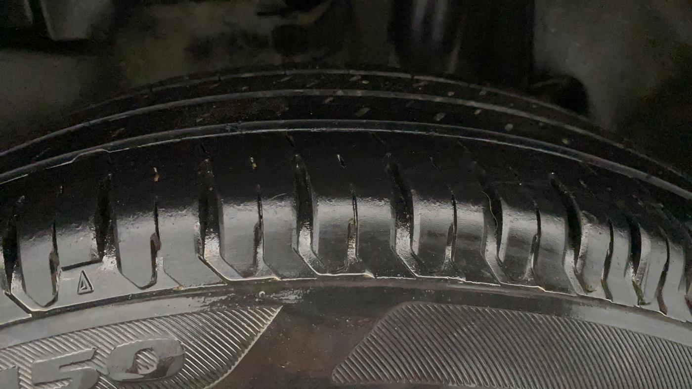 2019 Maruti Swift VXI, Petrol, Manual, 28,126 km, Left Rear Tyre Tread