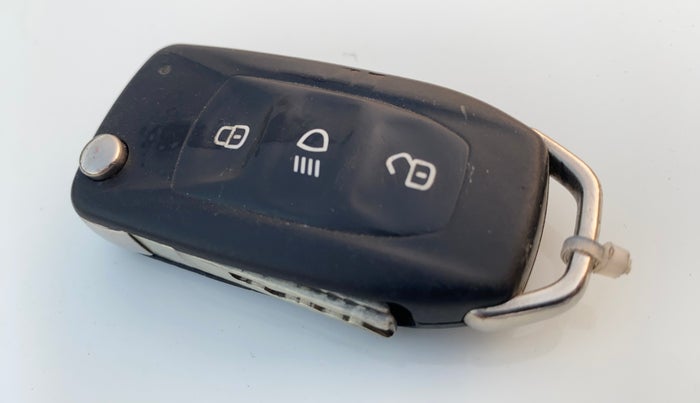 2019 Tata NEXON XM PETROL, Petrol, Manual, 62,824 km, Key Close Up