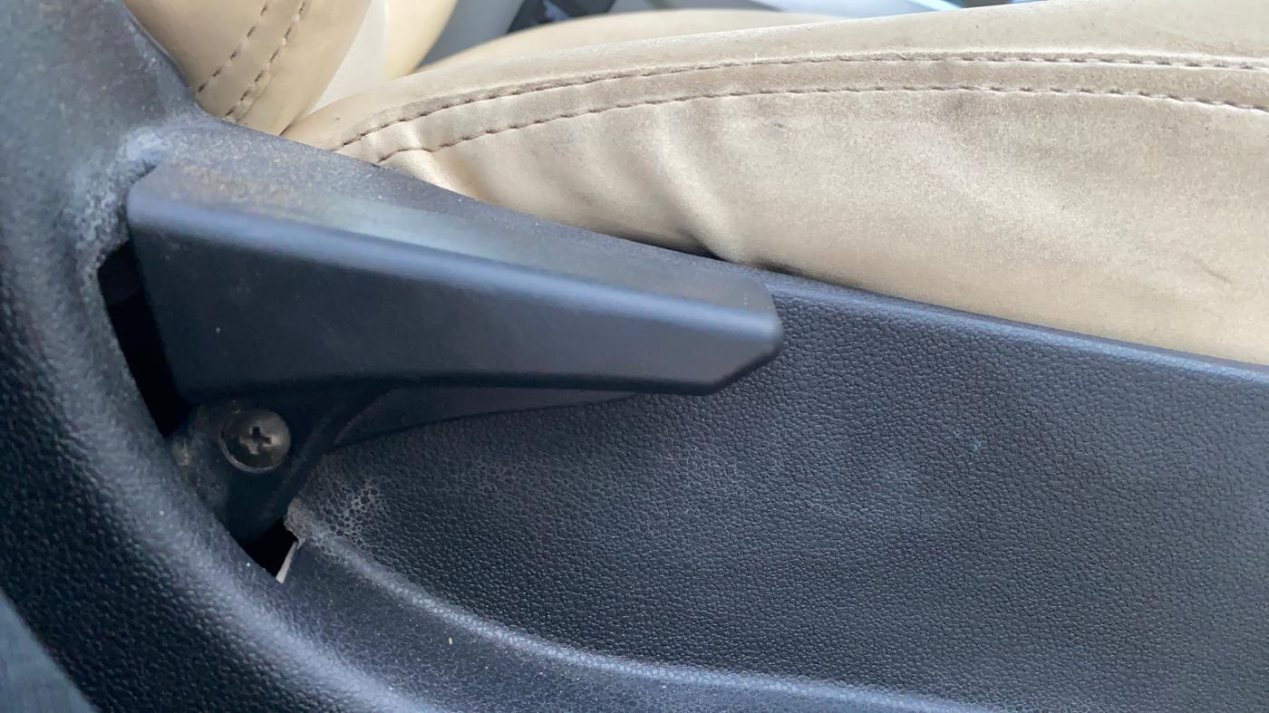 2019 Tata NEXON XM PETROL, Petrol, Manual, 80,378 km, Driver Side Adjustment Panel