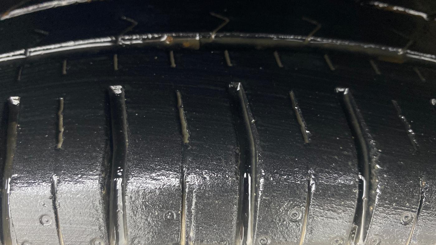 2016 Maruti Celerio ZXI AMT (O), Petrol, Automatic, 82,379 km, Right Front Tyre Tread