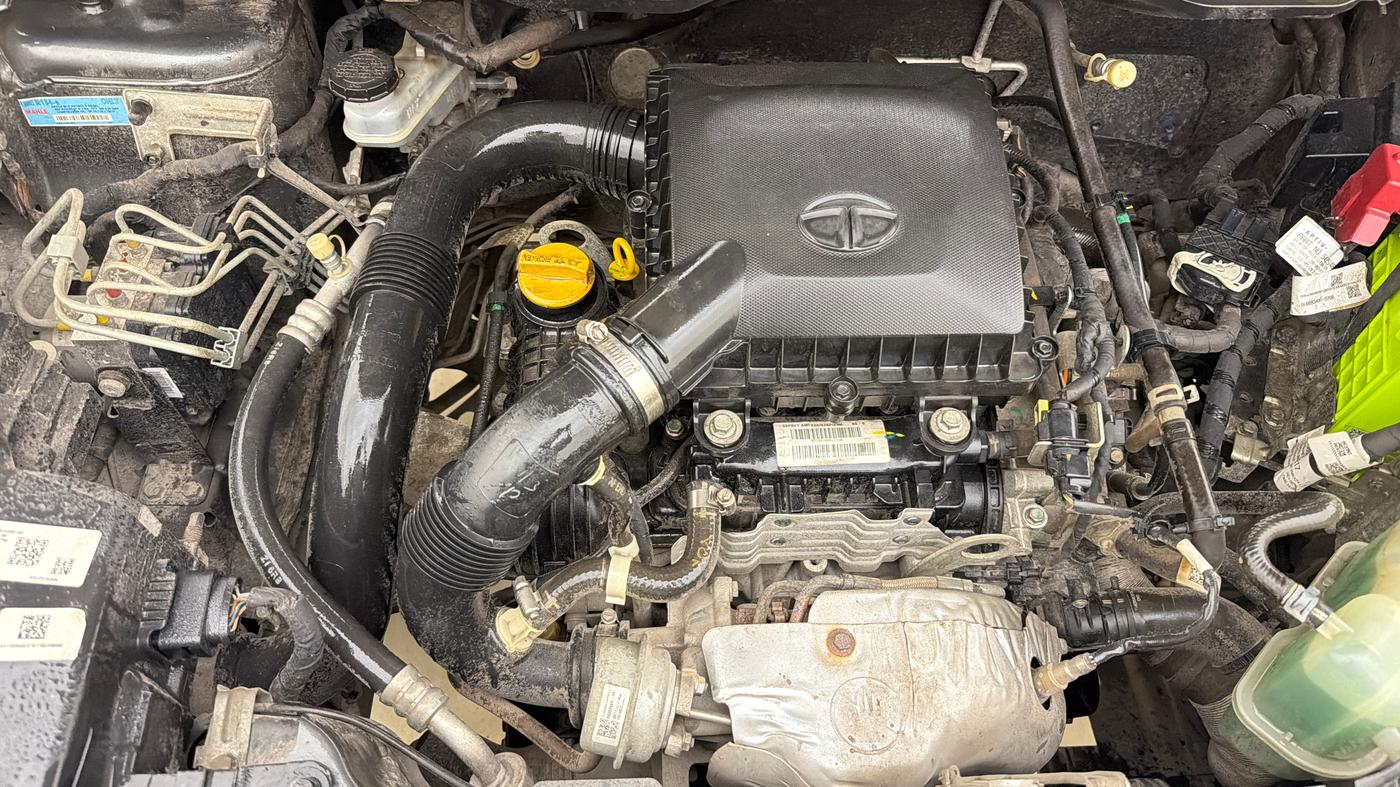 2020 Tata NEXON XZA PLUS SUNROOF PETROL, Petrol, Automatic, 51,190 km, Engine View - Right