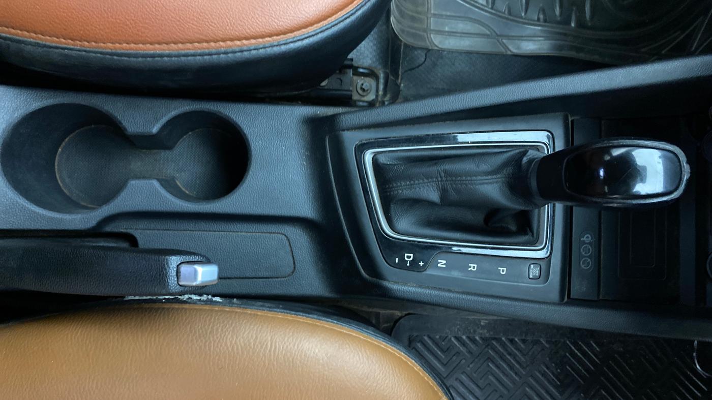 2019 Hyundai Elite i20 ASTA (O) CVT, Petrol, Automatic, 72,912 km, Gear Lever