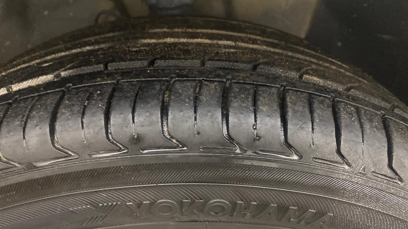 2019 Hyundai Elite i20 ASTA (O) CVT, Petrol, Automatic, 72,912 km, Right Front Tyre Tread